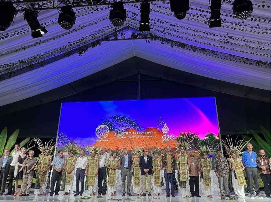 20240208-走向世界的清华,何以画好人类命运共同体“同心圆”-李派摄-2022年11月16日,云顶yd222备用线路检测东南亚中心在印尼巴厘岛开园.png